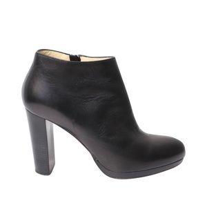 Pre Loved CL Ankle booties. Excellent condition. Size 36.5 (us 6)